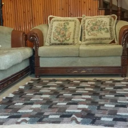 Vila 1926 Hostel Корча Екстериор снимка
